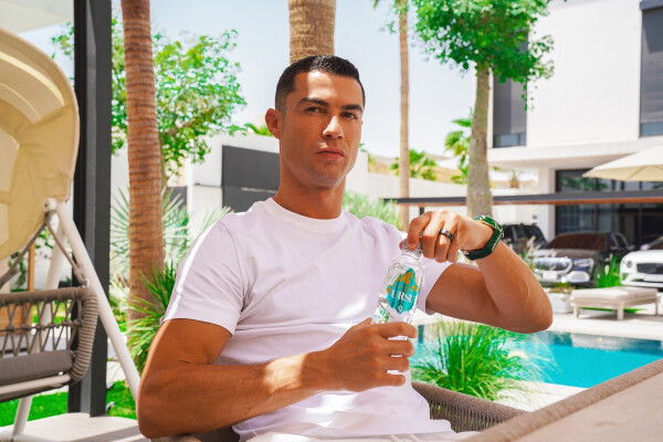 APA MINERALA NATURALA PLATA ALCALINA URSU PH9 BY CRISTIANO RONALDO 6 X 1.5L